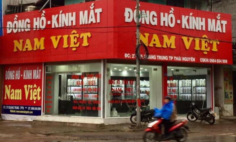 Kính mắt Nam Việt