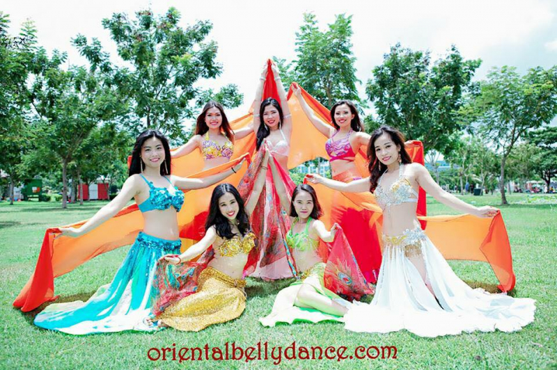 Oriental belly dance