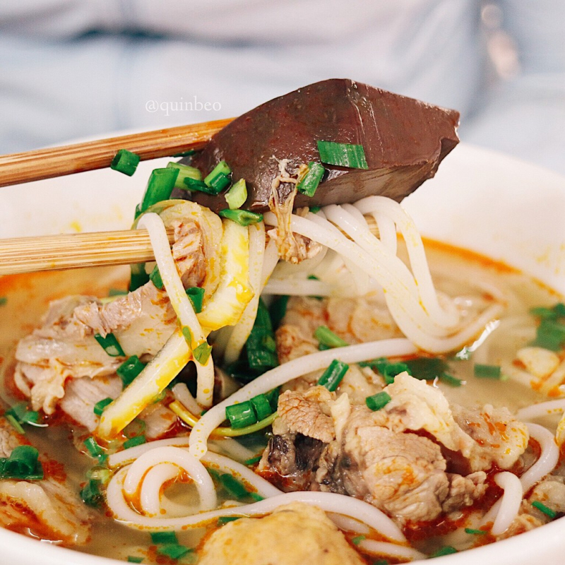 Bún Bò Huế - Lê Văn Hiến