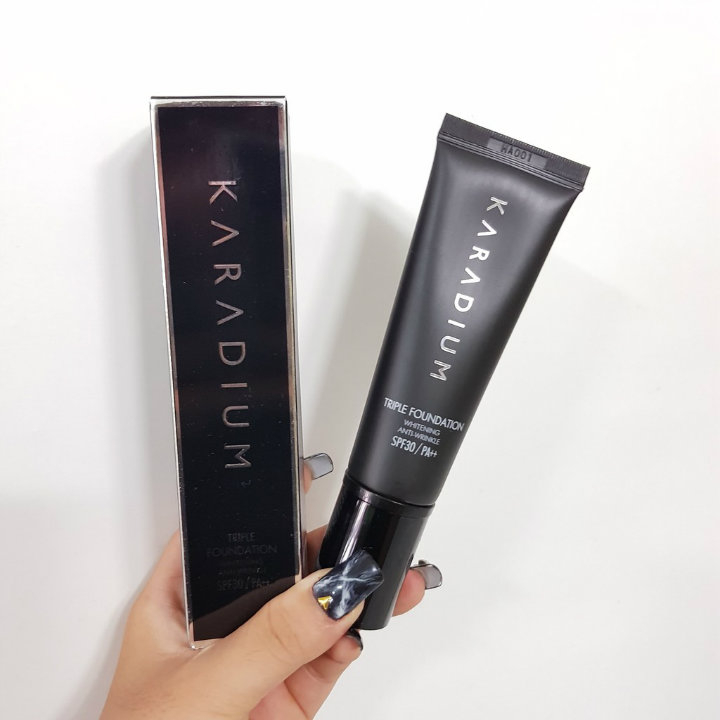 Kem Nền Tuýp Karadium Triple Foundation SPF30 PA++