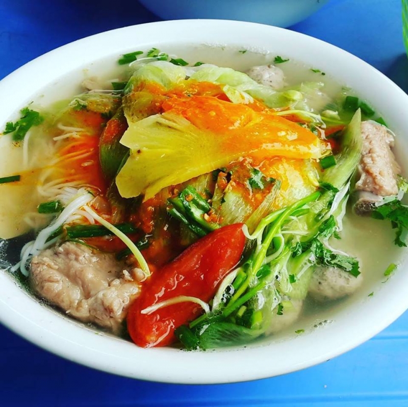 Bún sườn chua