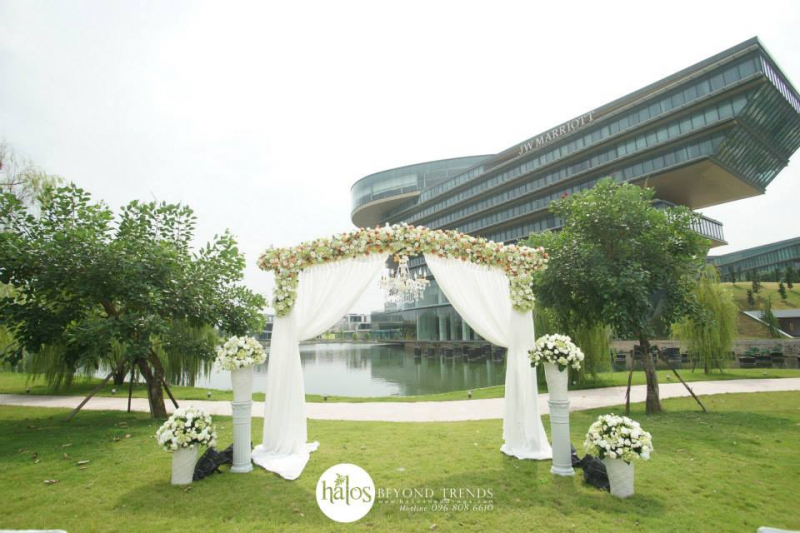 Halos - Luxury Wedding