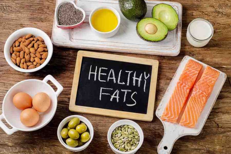 Ăn các thực phẩm chứa chất béo tốt