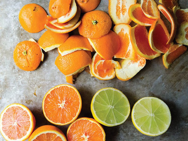 Dùng vỏ cam để làm thức uống giảm cân