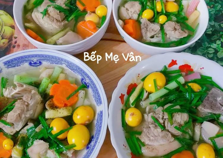 Nui rau củ nấu giò heo thập cẩm Nui rau củ nấu giò heo thập cẩm