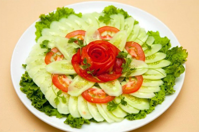 Salad dưa chuột cà chua