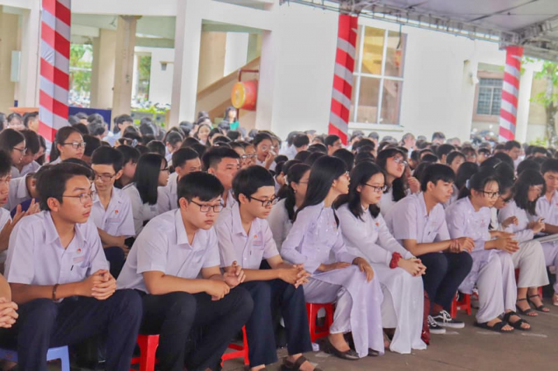 THPT Chuyên Thoại Ngọc Hầu