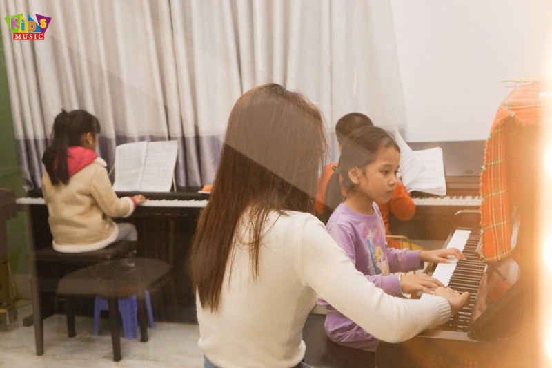 Trung tâm đào tạo âm thanh cho trẻ em KIDS MUSIC Huế