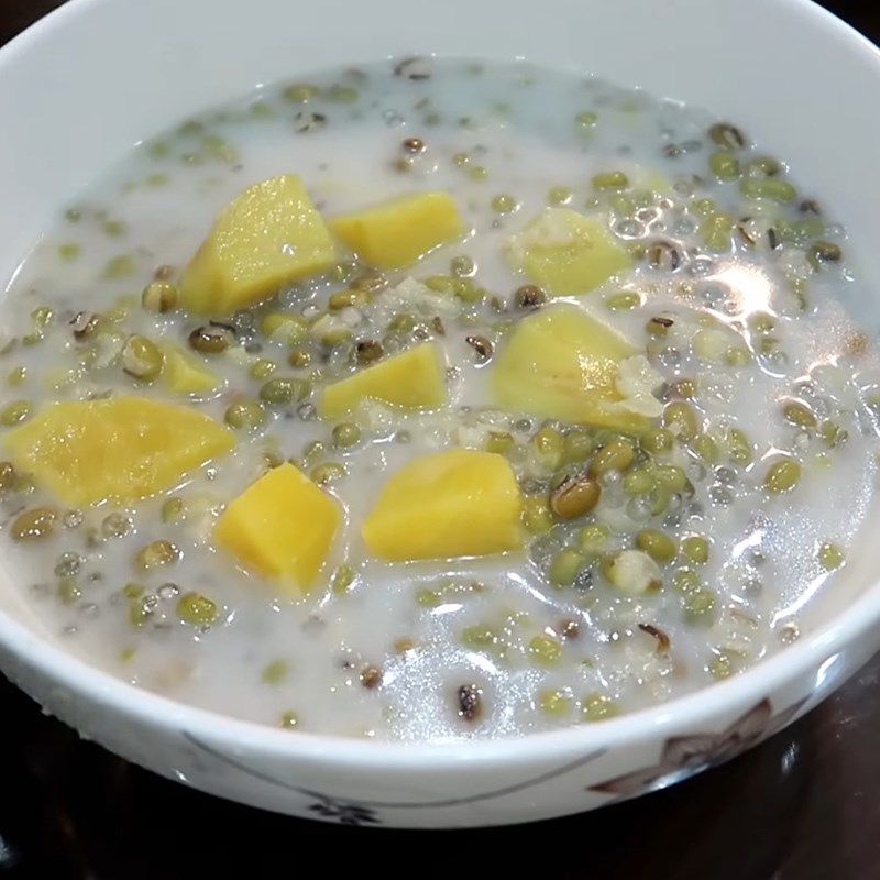 Chè khoai lang đậu xanh cốt dừa