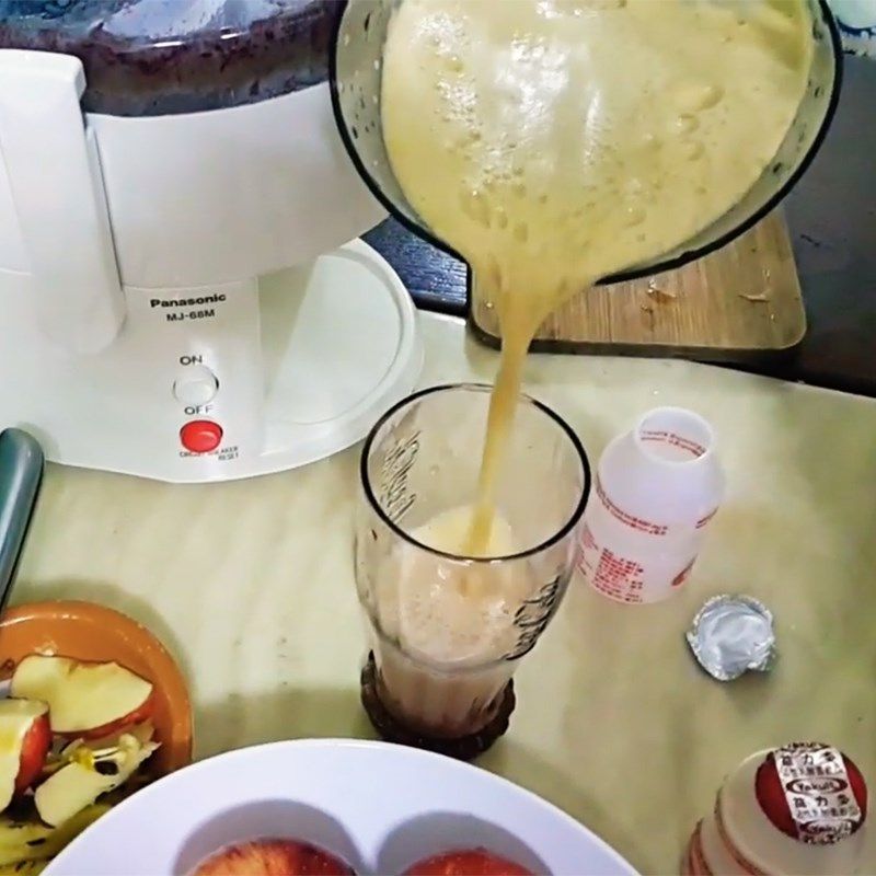 Nước ép táo yakult