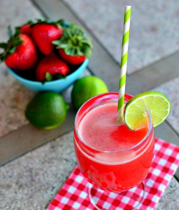 Nước ép dâu tây nguyên chất Nước ép dâu tây nguyên chất