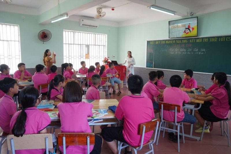 Trưng Vương School