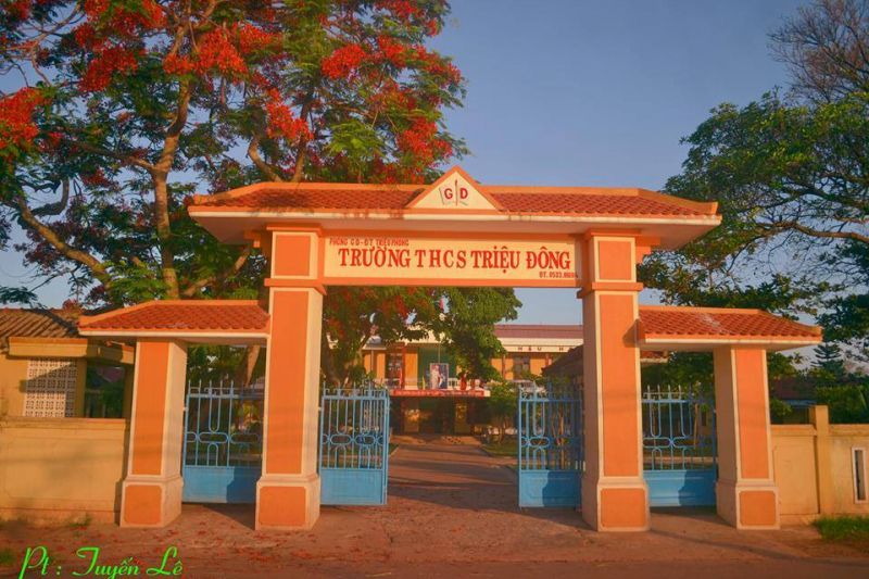 Trường THCS Triệu Đông