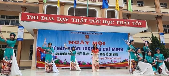 Trường THPT Đồng Hới