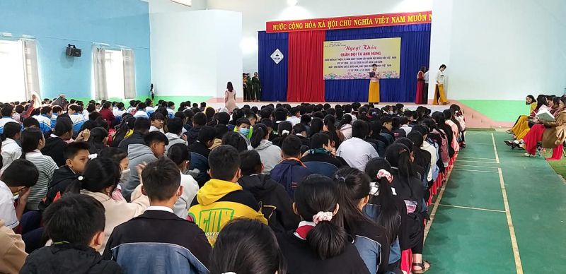 Trường THCS Trần Phú Trường THCS Trần Phú