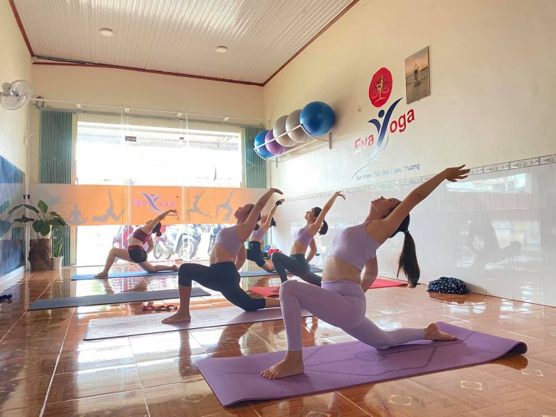 EVA Yoga Đak Mil