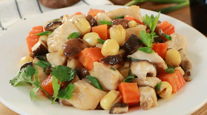 Nấm hương xào thịt gà