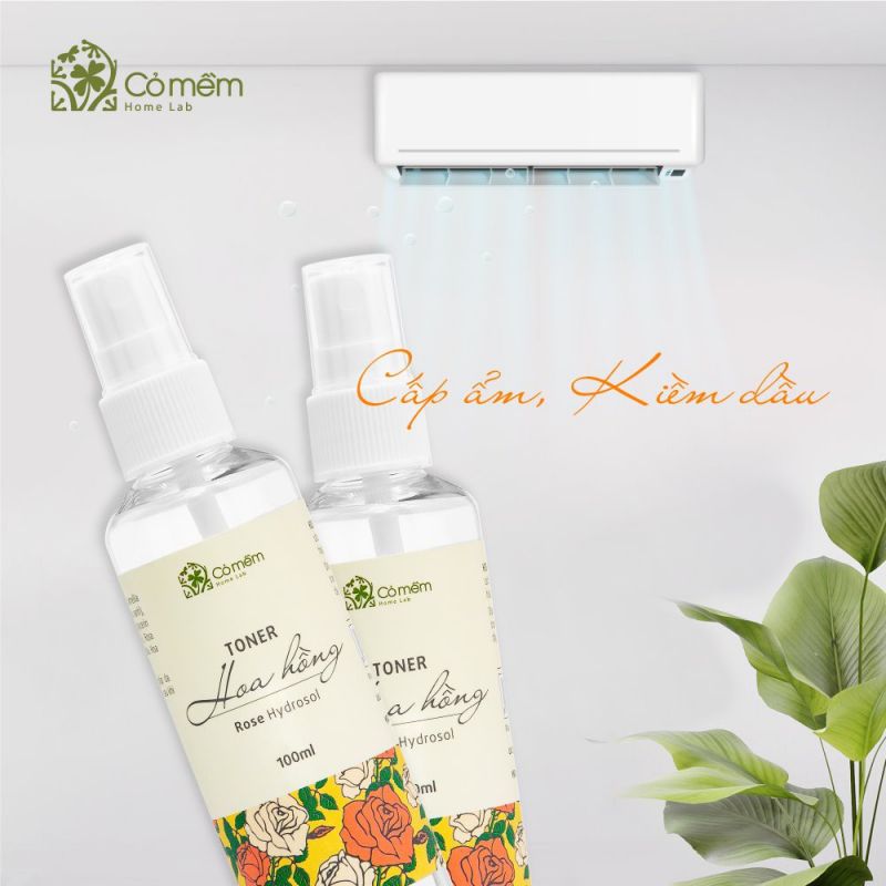 Toner Thiên Nhiên Hoa Hồng Giúp Cấp Ẩm Kiềm Dầu Cỏ Mềm 100ml