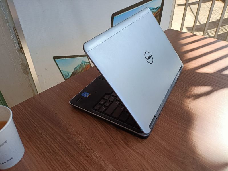 Laptop Cũ Giá Rẻ BMT