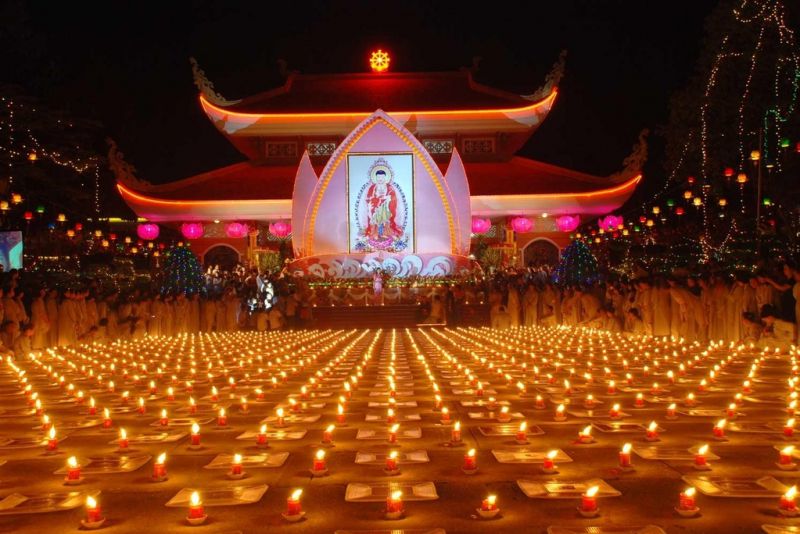 Bài luận về Tết Nguyên Tiêu (15 tháng Giêng - Âm lịch) - First Full Moon Festival (January 15th - Lunar calendar)