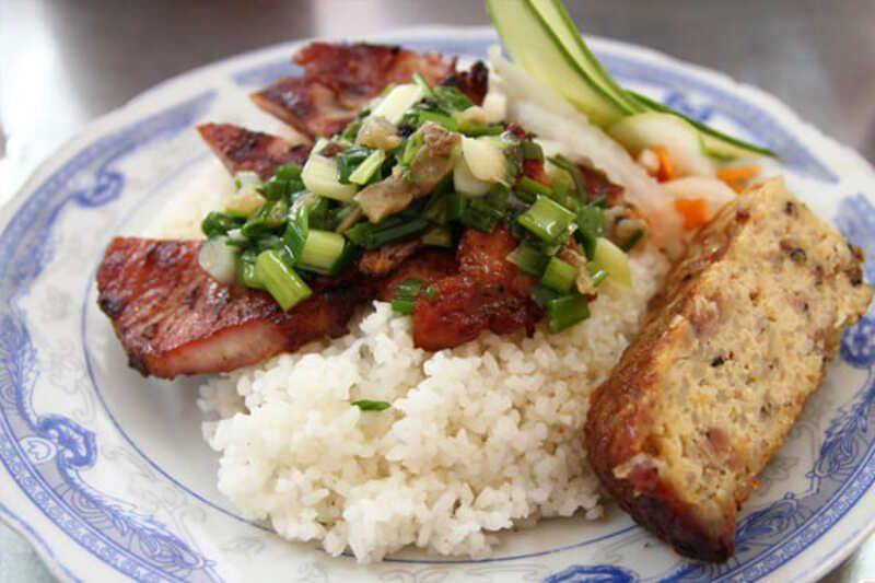 Cơm bình dân Hoàng Tâm