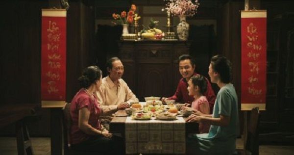 Bài văn tả cảnh sum họp của gia đình em vào buổi tối số 3