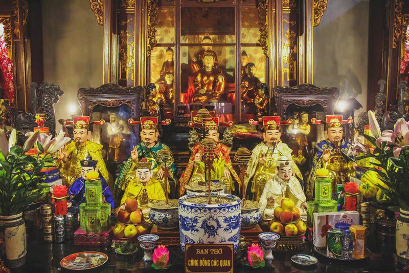 Thích gần các nơi đền, phủ Thích gần các nơi đền, phủ