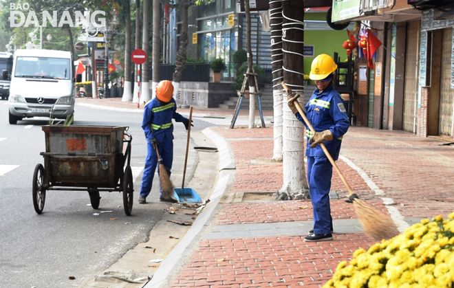 Bài văn tả một bác lao công đang làm việc số 6