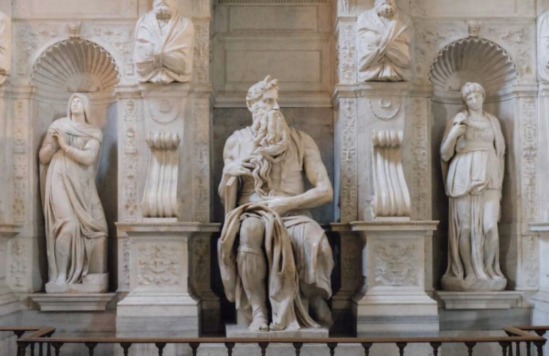 Tượng Moses của Michelangelo