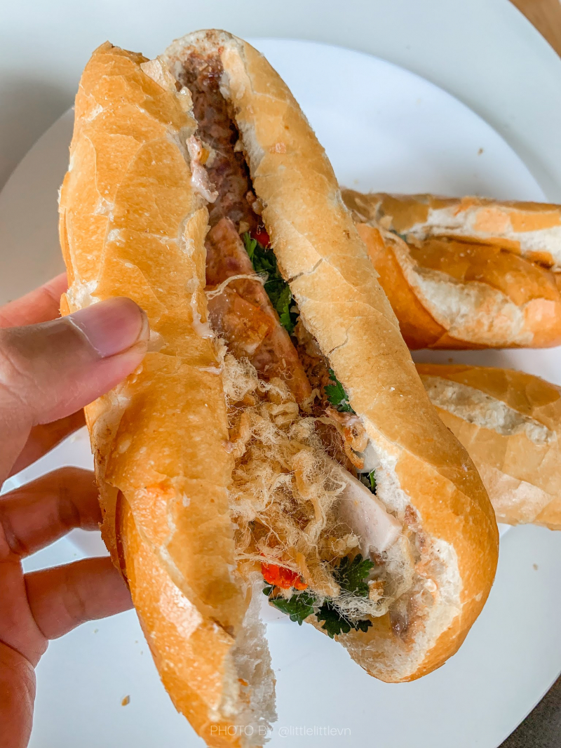 Bánh mì cô Nga