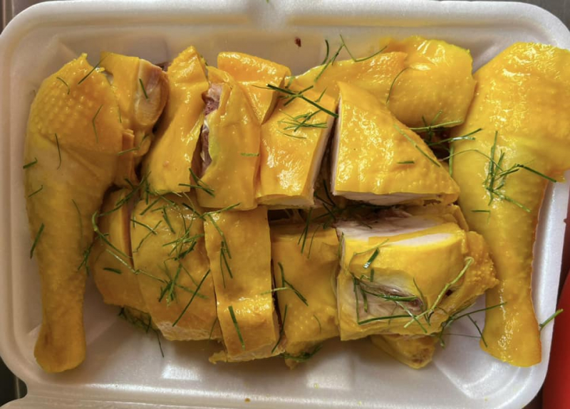 Gà nổ muối hột nồi đất Gà nổ muối hột nồi đất