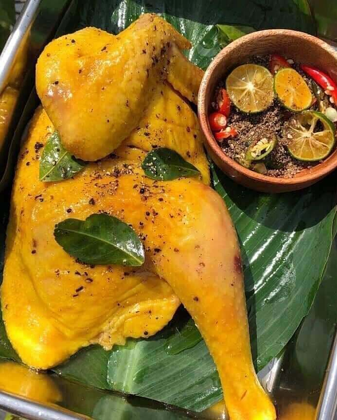 Gà ủ muối hoa tiêu Gà ủ muối hoa tiêu