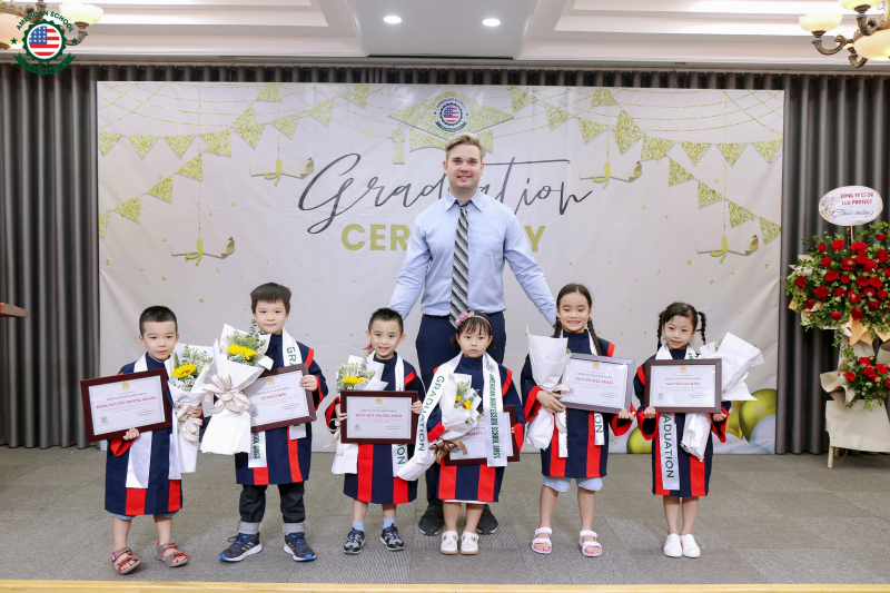 Trường Mầm Non Song Ngữ Việt Mỹ Montessori