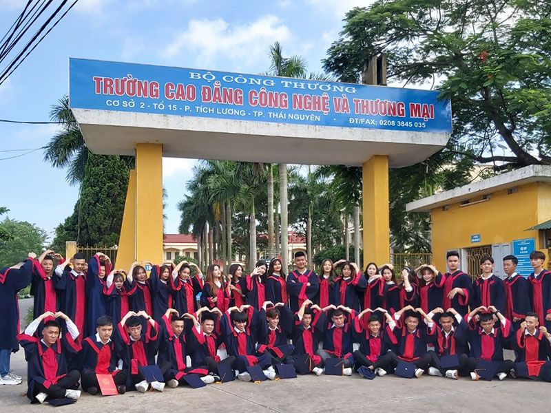 Trường Cao đẳng Công nghệ và Thương mại
