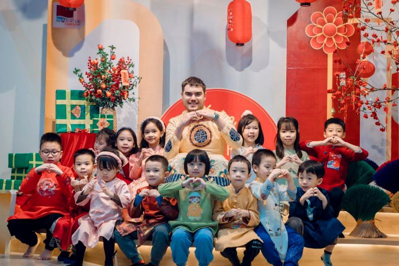 Thames UK English Junior