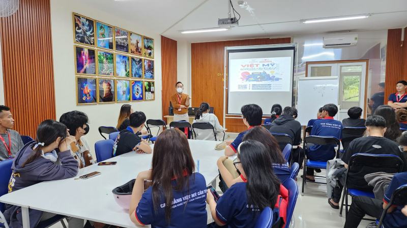 Trường cao đẳng nghề Việt Mỹ