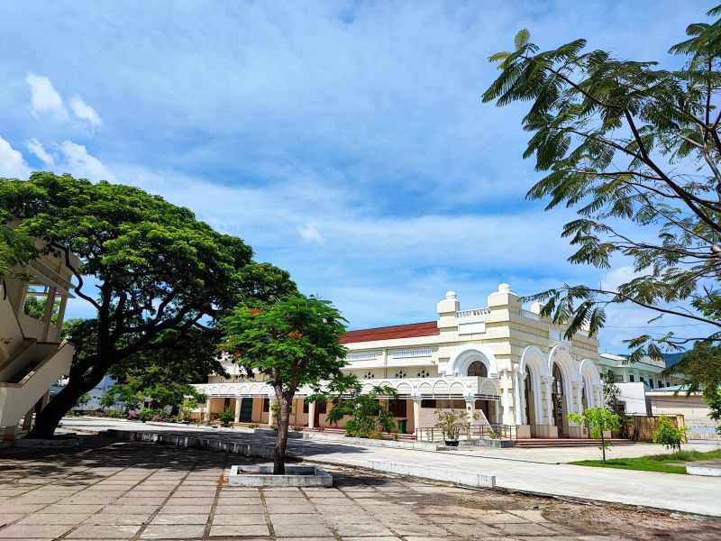 Trường Quốc Học Quy Nhơn Trường Quốc Học Quy Nhơn