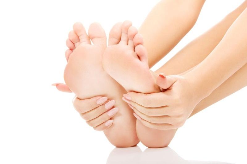 Những lưu ý khi điều trị nấm kẽ tay chân