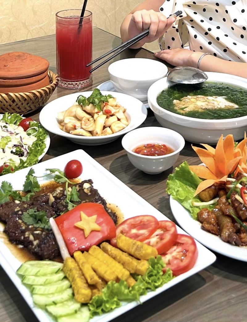 Cơm Niêu Quý Biên – Hương Vị Cơm Niêu Truyền Thống Việt Tại Thái Nguyên